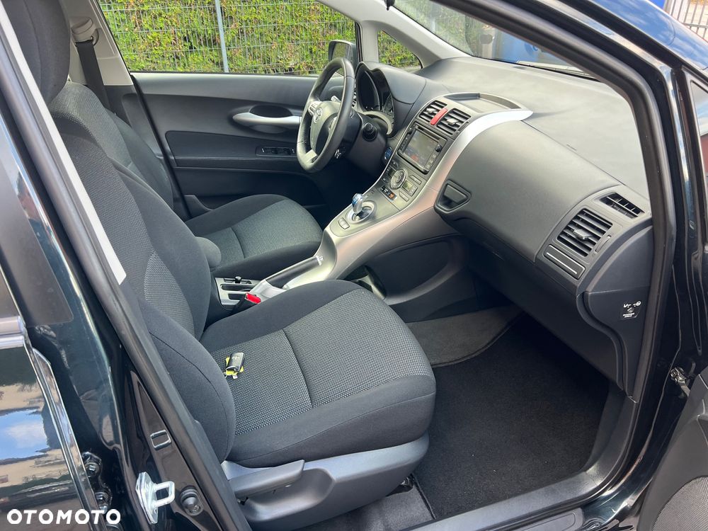 Toyota Auris 1.8 HSD Luna - 15