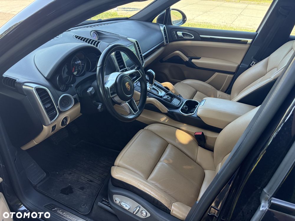 Porsche Cayenne Platinum Edition - 16