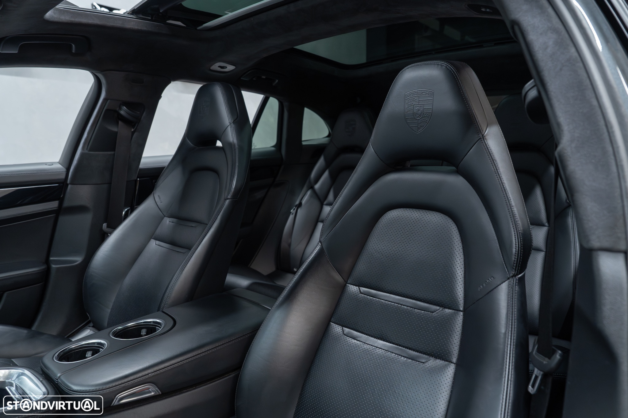 Porsche Panamera Sport Turismo 4 E-Hybrid - 22