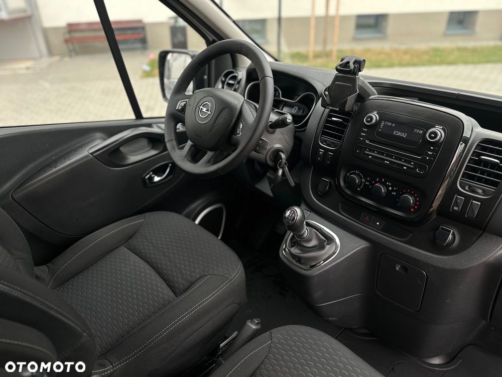 Opel Vivaro - 19