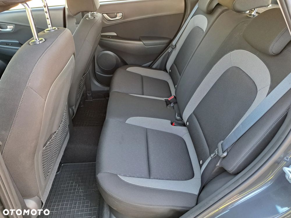 Hyundai Kona - 31