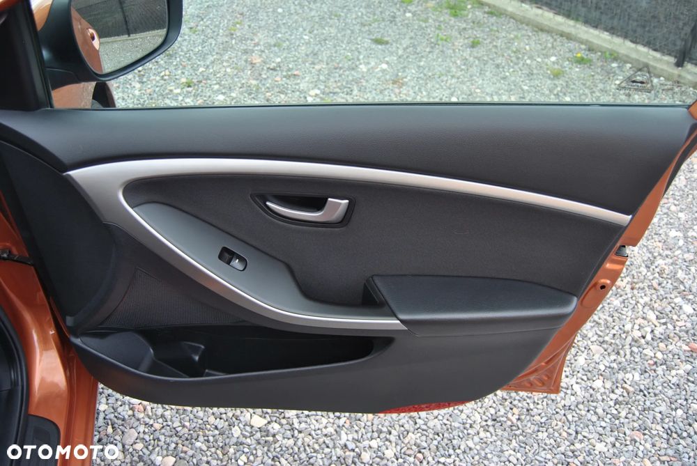Hyundai i30 1.4 Trend - 24