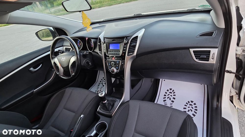 Hyundai i30 i30cw 1.4 Intro Edition - 26