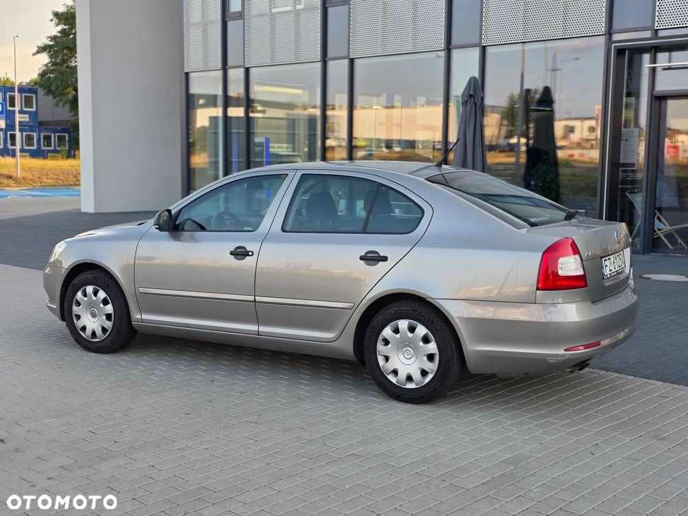 Skoda Octavia 1.4 TSI Ambiente - 5