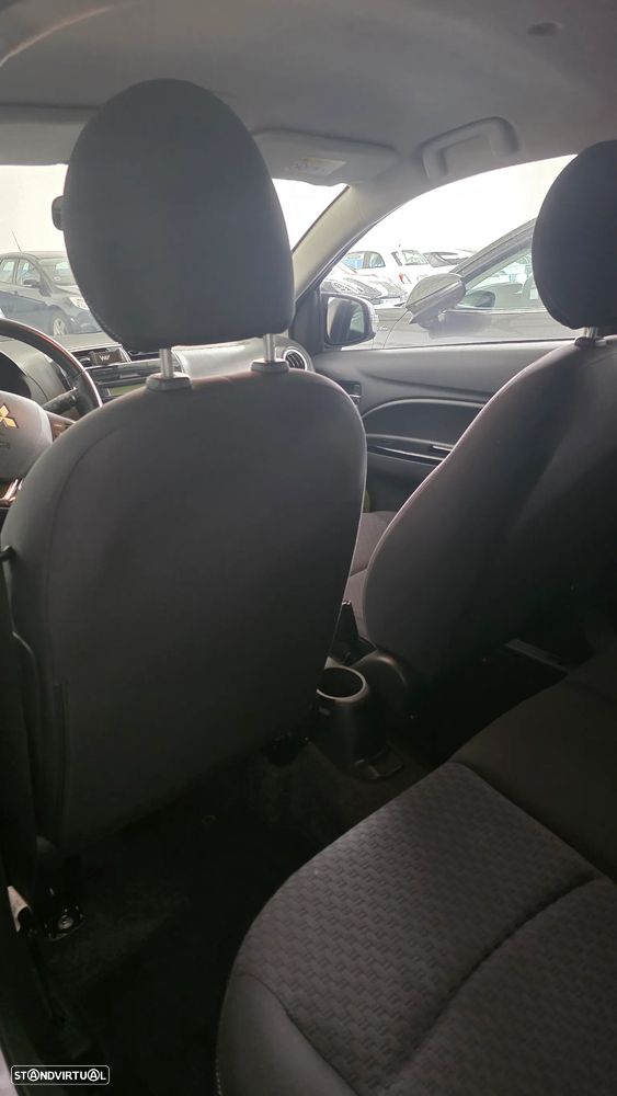 Mitsubishi Space Star 1.2 Intense - 9