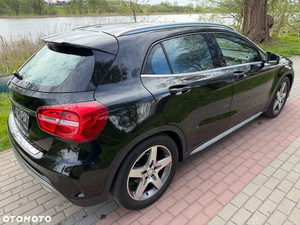 Mercedes-Benz GLA 200 AMG Line - 25