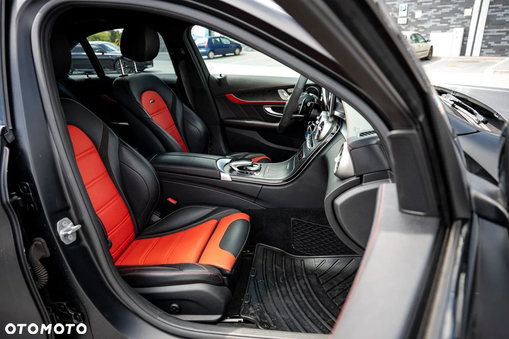 Mercedes-Benz Klasa C AMG 63 S - 19