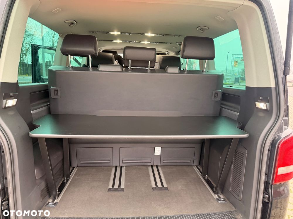 Volkswagen Multivan - 7