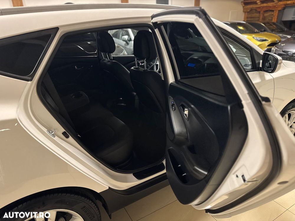 Hyundai ix35 1.6 GDi 2WD Comfort - 11