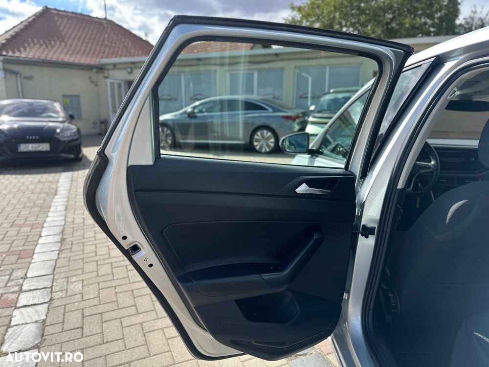 Volkswagen Polo 1.0 TSI DSG Life - 36