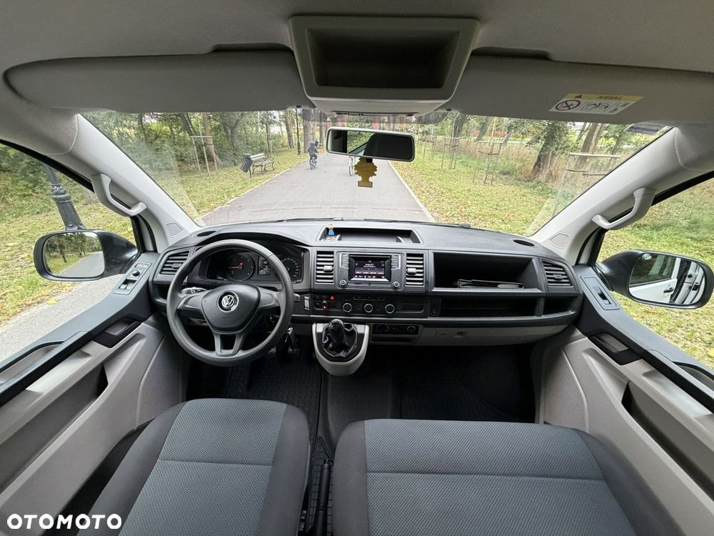 Volkswagen Transporter - 28
