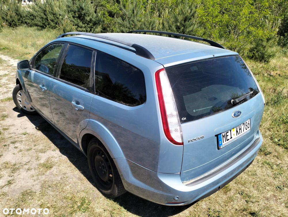 Ford Focus 1.6 16V Trend - 19