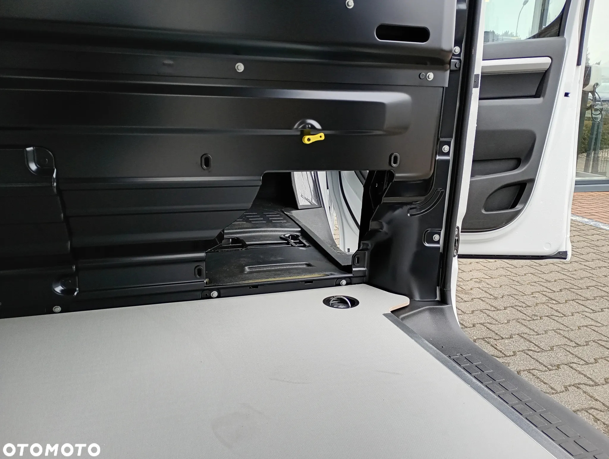 Opel Vivaro - 13