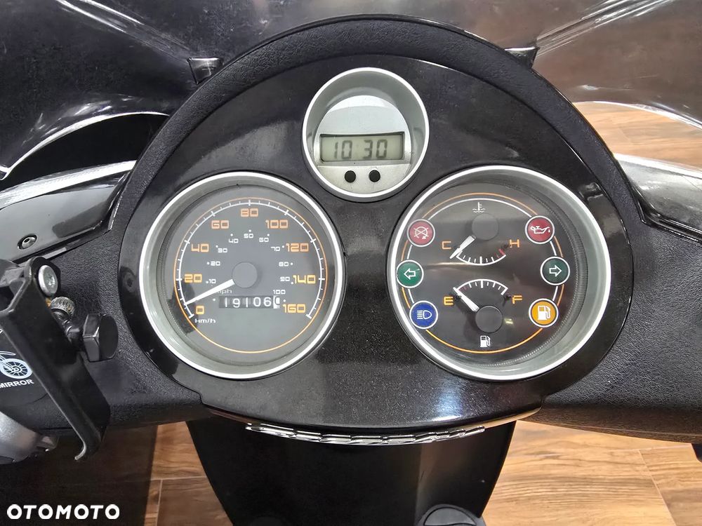 Piaggio Carnaby - 18