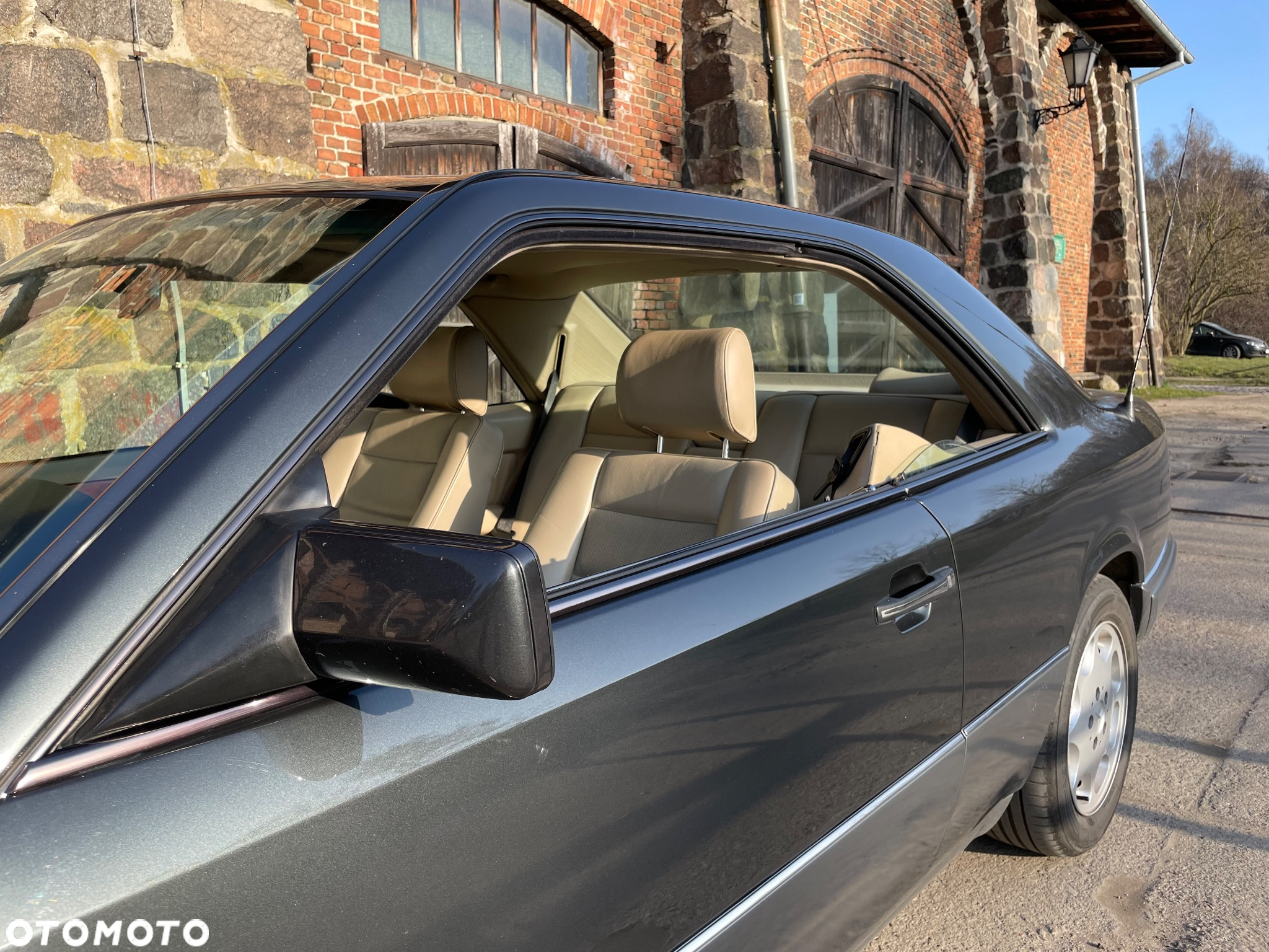 Mercedes-Benz Klasa E 320 - 11