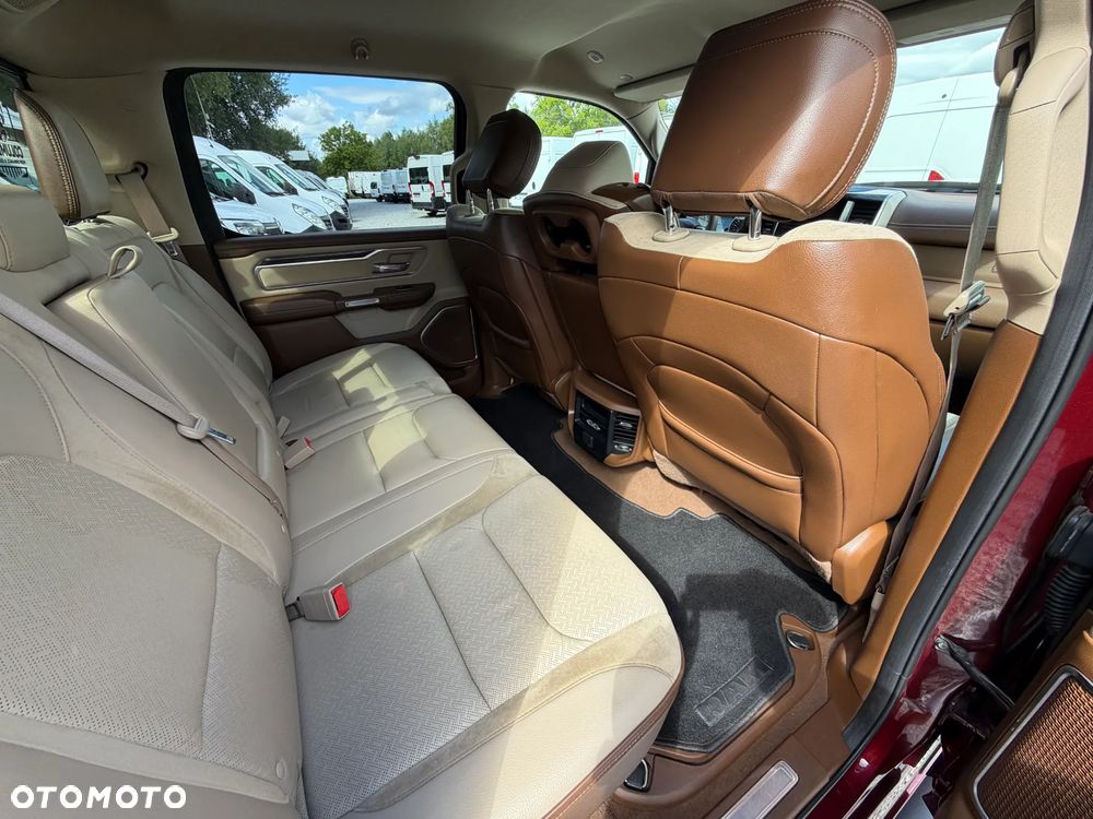 RAM 1500 Crew Cab Shortbed Laramie - 18