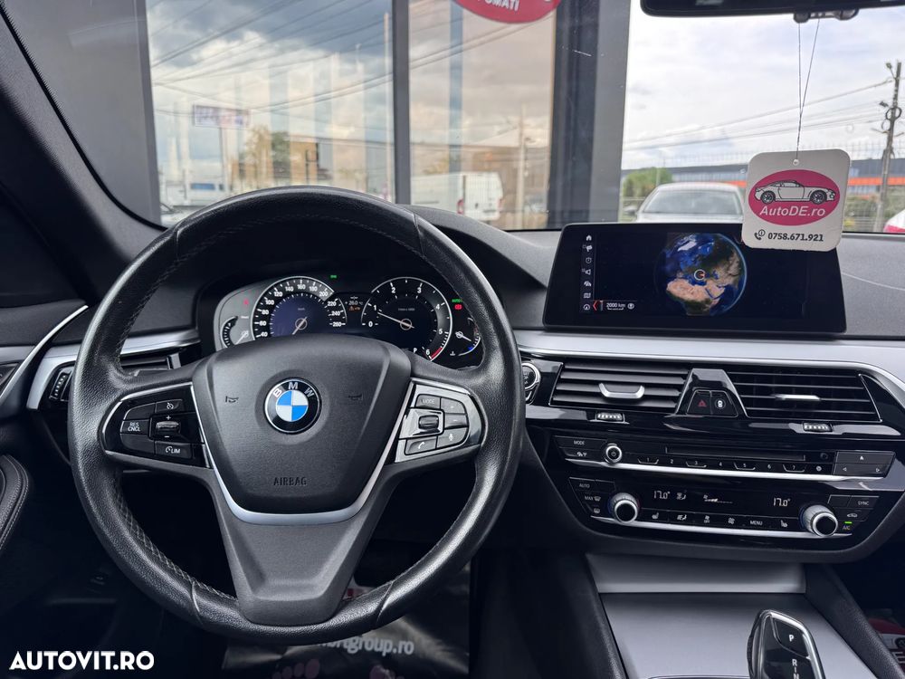 BMW Seria 5 520d AT - 9