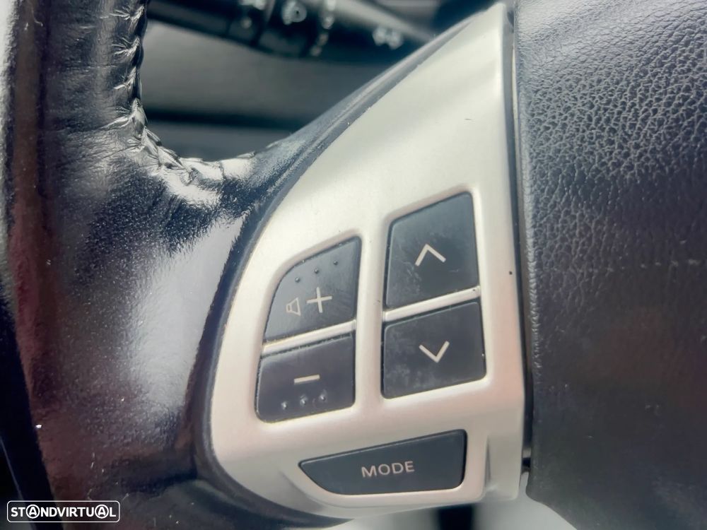 Mitsubishi Colt - 12