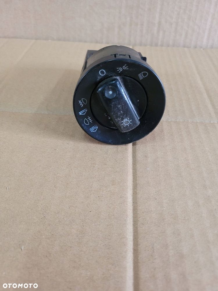 Włącznik Przełącznik Świateł do Audi A4 B6 B7 00-07 8E0941531A - 1