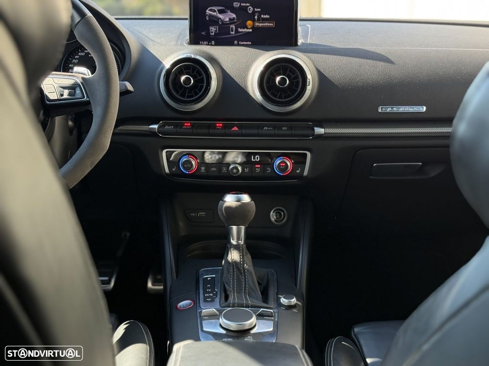 Audi RS3 Sportback 2.5 TFSI quattro S tronic - 44