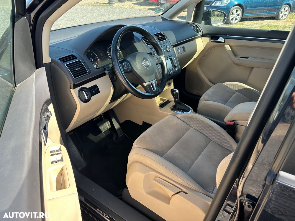 Volkswagen Touran 1.6 TDI DSG Highline - 9