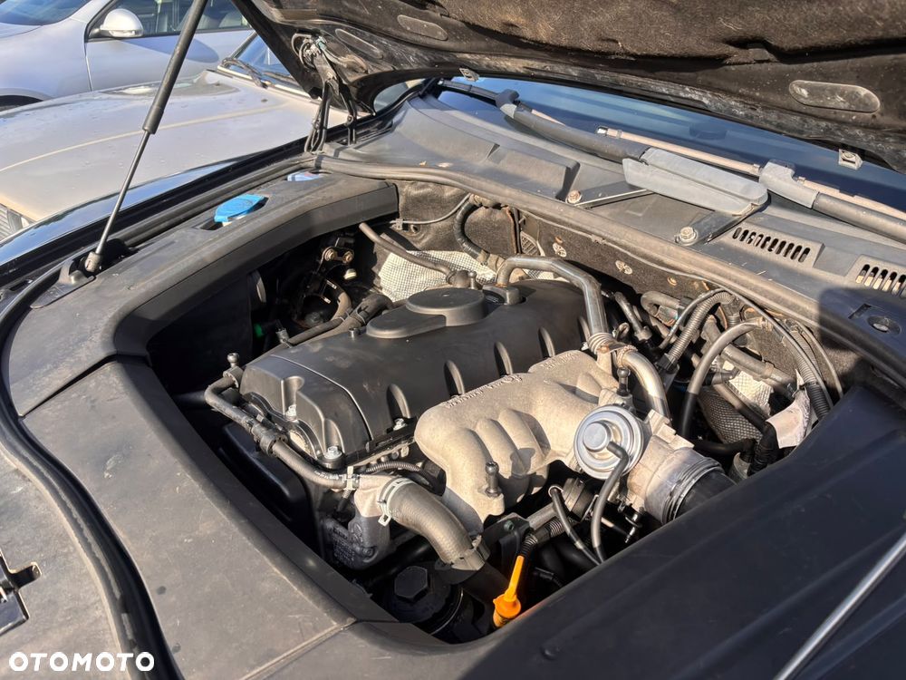 Volkswagen Touareg 2.5 R5 TDI - 29