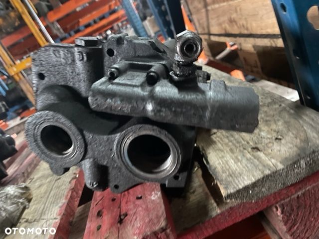 Case MX 90 - Pompa Hydrauliki - 1