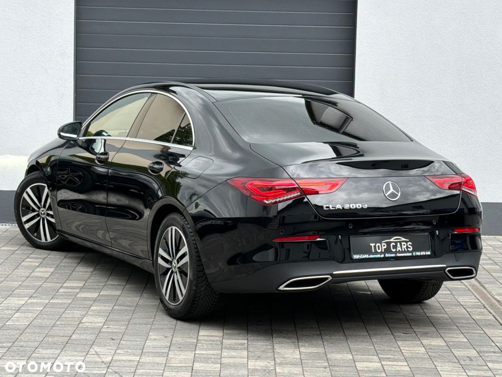 Mercedes-Benz CLA 200 d Progressive 8G-DCT - 21