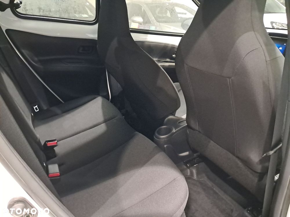 Toyota Aygo X - 10