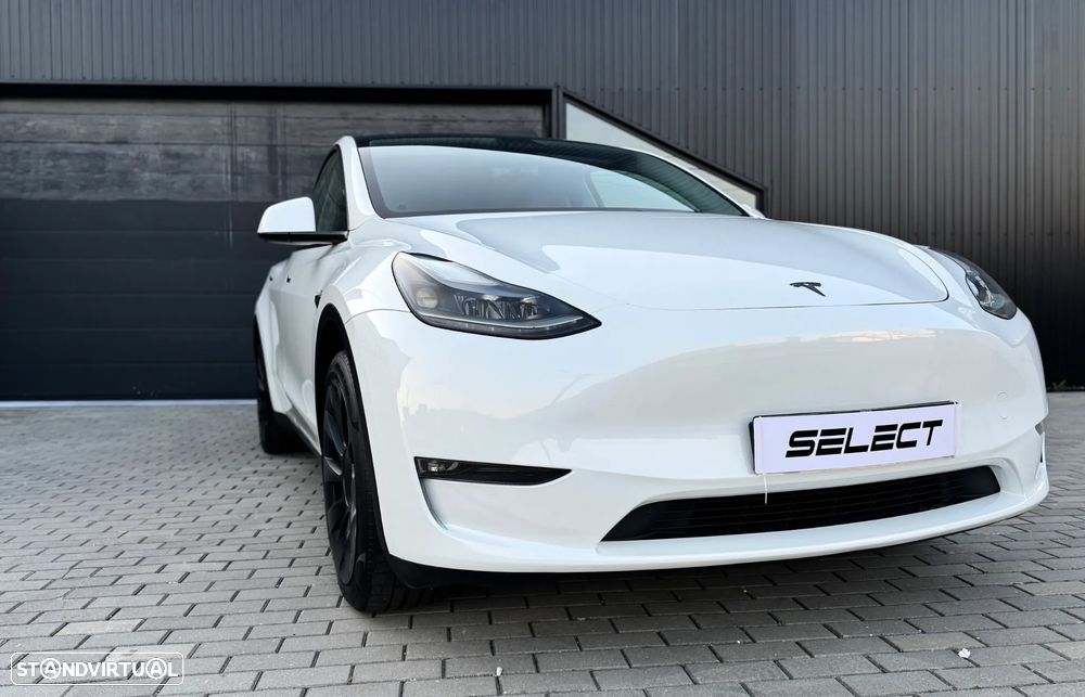 Tesla Model Y Long Range Dual Motor AWD - 12