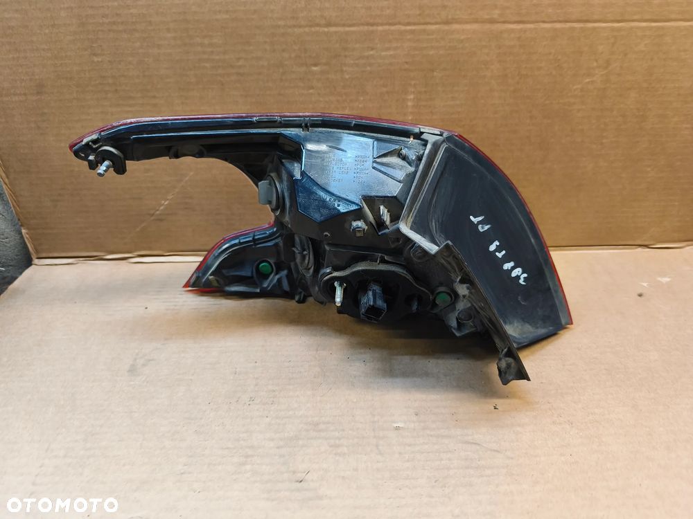 LAMPA TYŁ TYLNA PRAWA PEUGEOT 308 T9 HB - 3