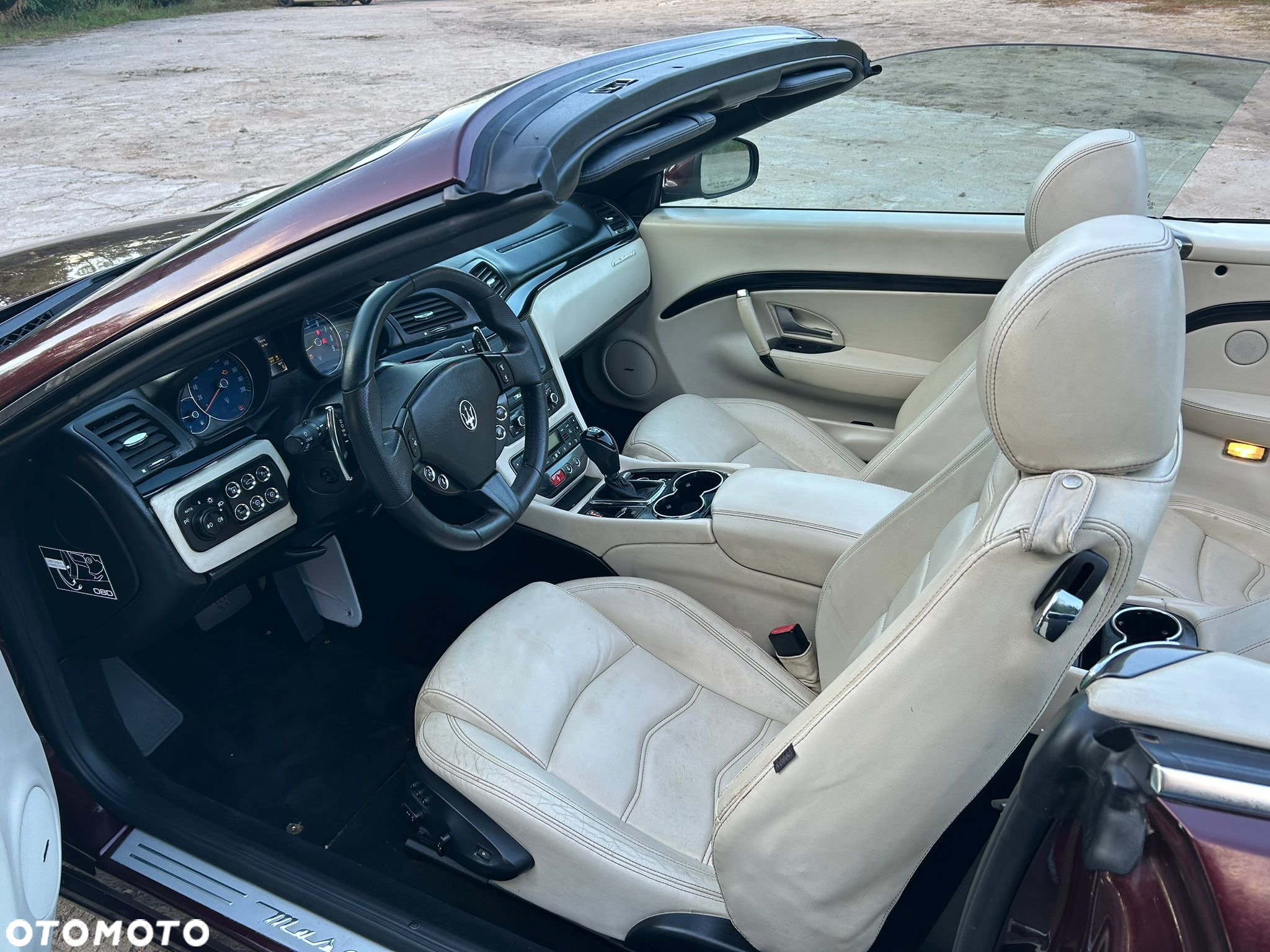 Maserati GranCabrio Sport - 15