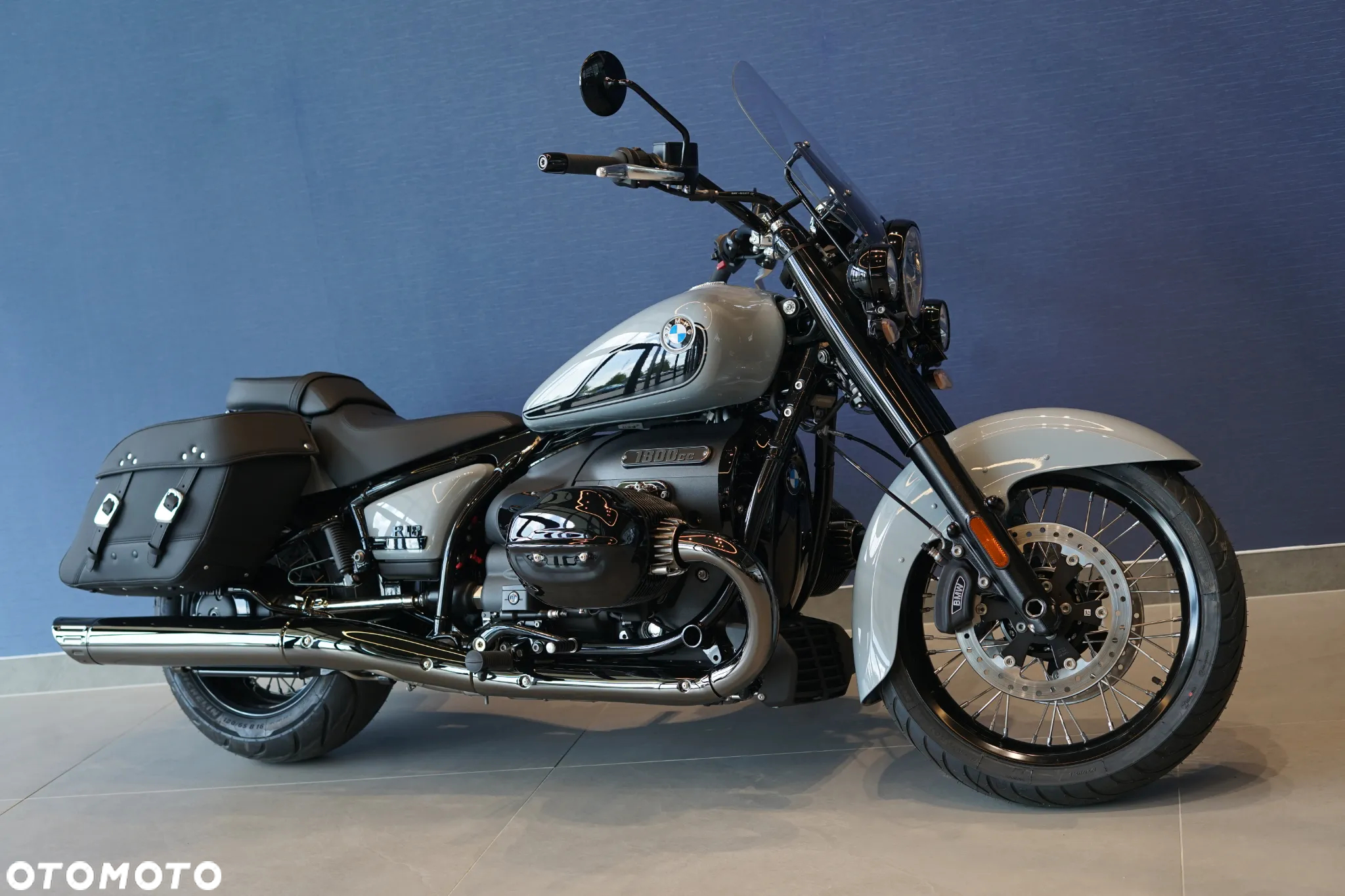 BMW R - 6