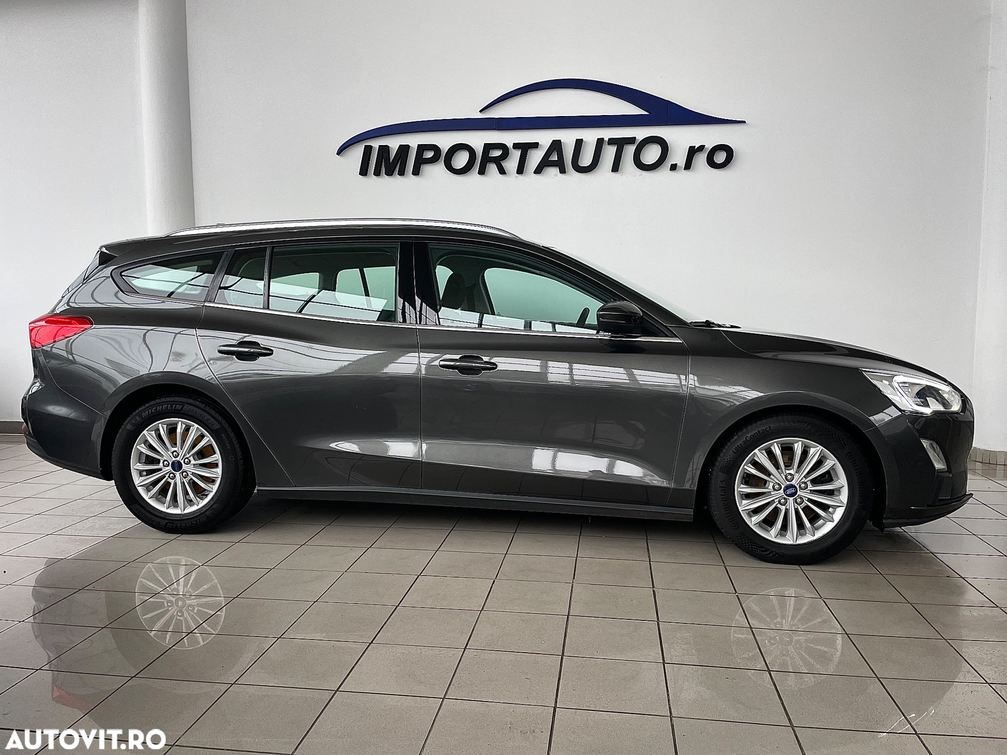 Ford Focus 1.0 EcoBoost Start-Stopp-System TITANIUM DESIGN - 3