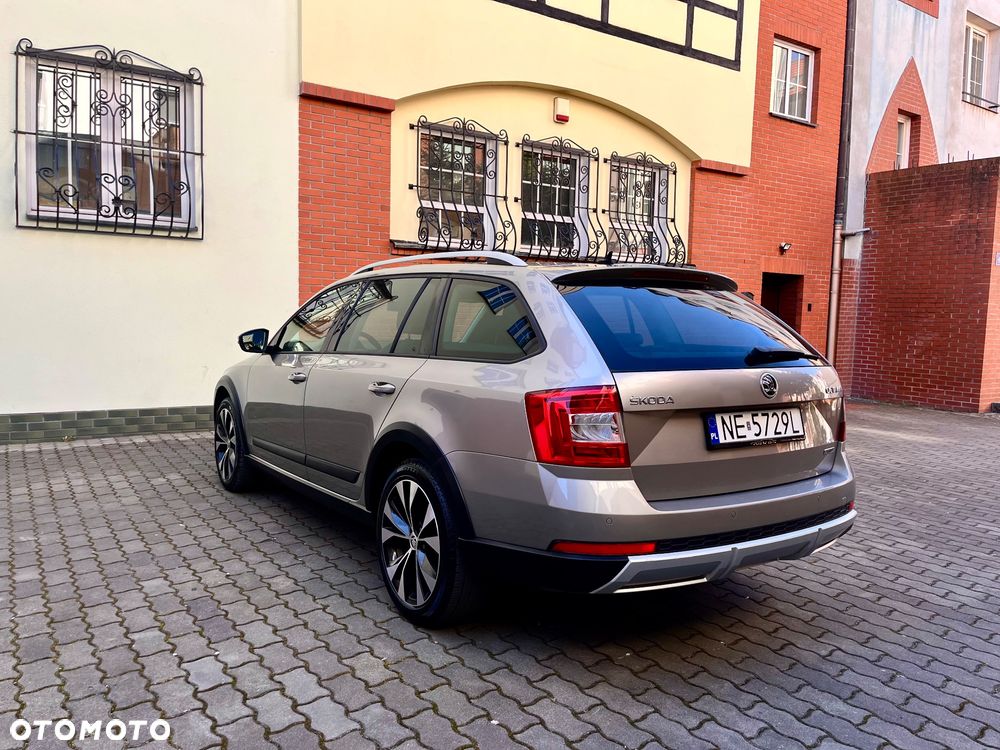Skoda Octavia 2.0 TDI 4x4 Scout - 12