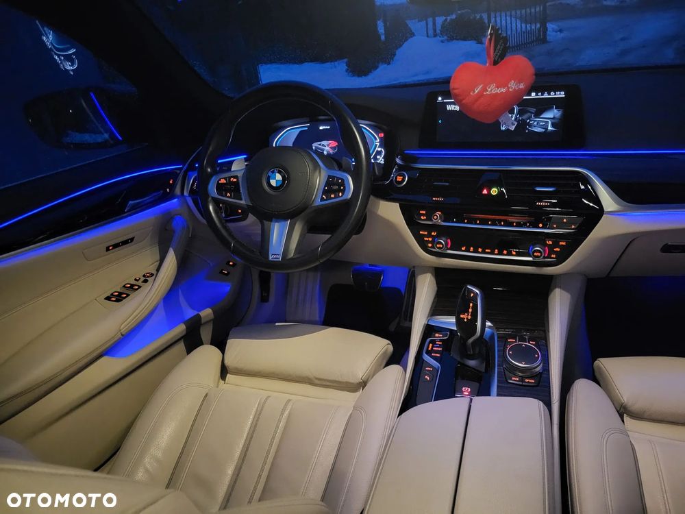 BMW Seria 5 530e iPerformance xDrive - 38