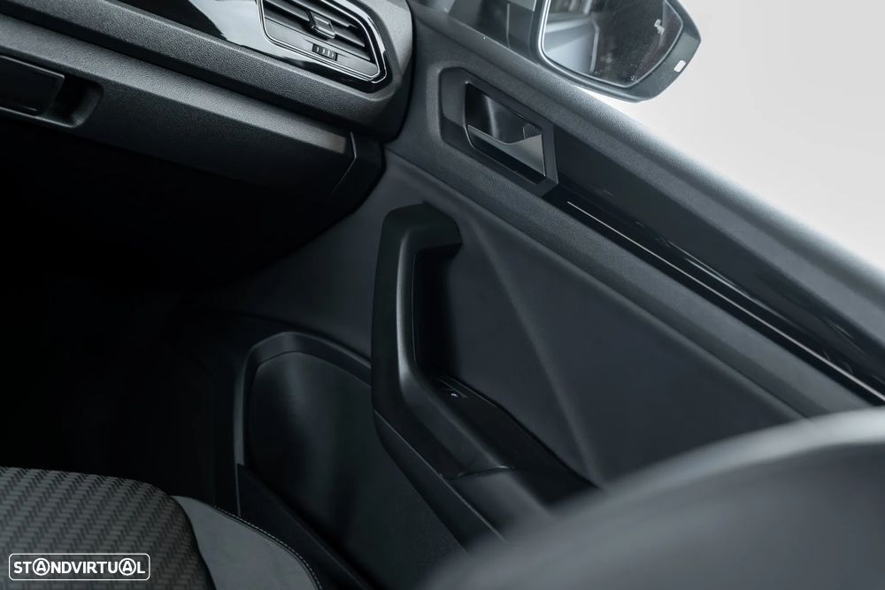 VW T-Roc R 2.0 TSI 4M DSG - 20