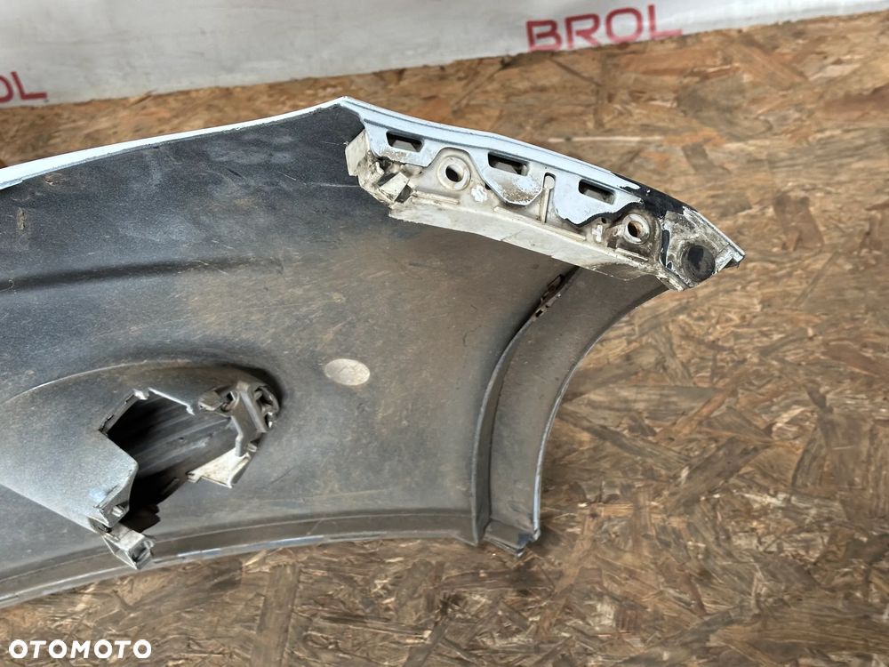 ZDERZAK PRZEDNI FORD FOCUS III - 9