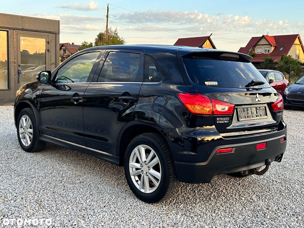 Mitsubishi ASX - 10