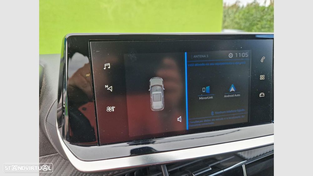 Peugeot 2008 1.2 PureTech Allure - 21