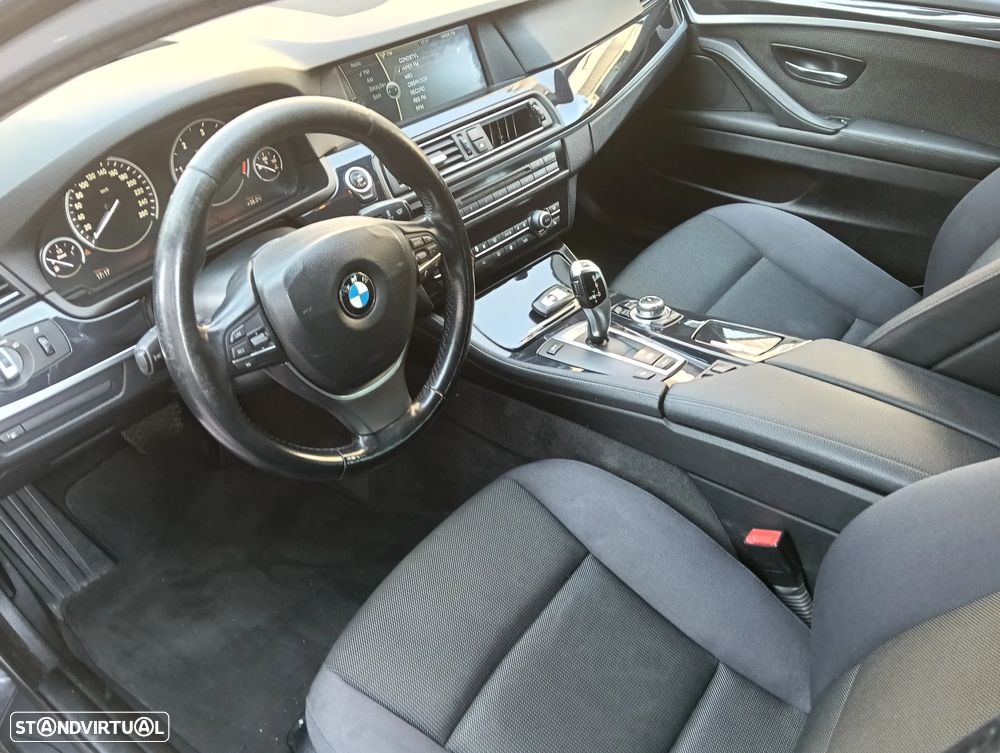 BMW 520 d Touring Aut. Luxury Line - 44