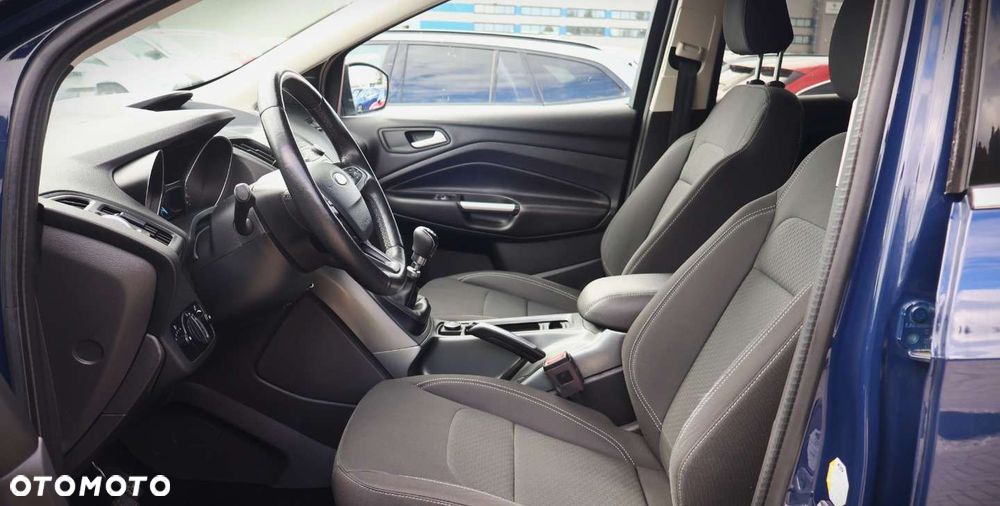 Ford Kuga - 15