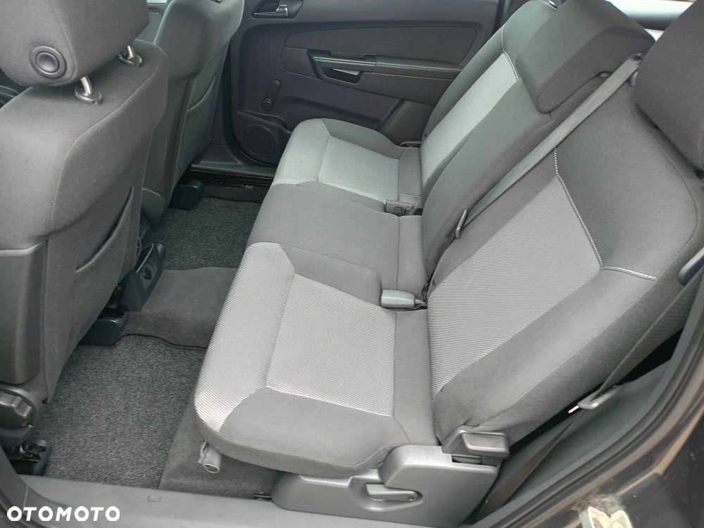 Opel Zafira 1.8 Design Edition - 32