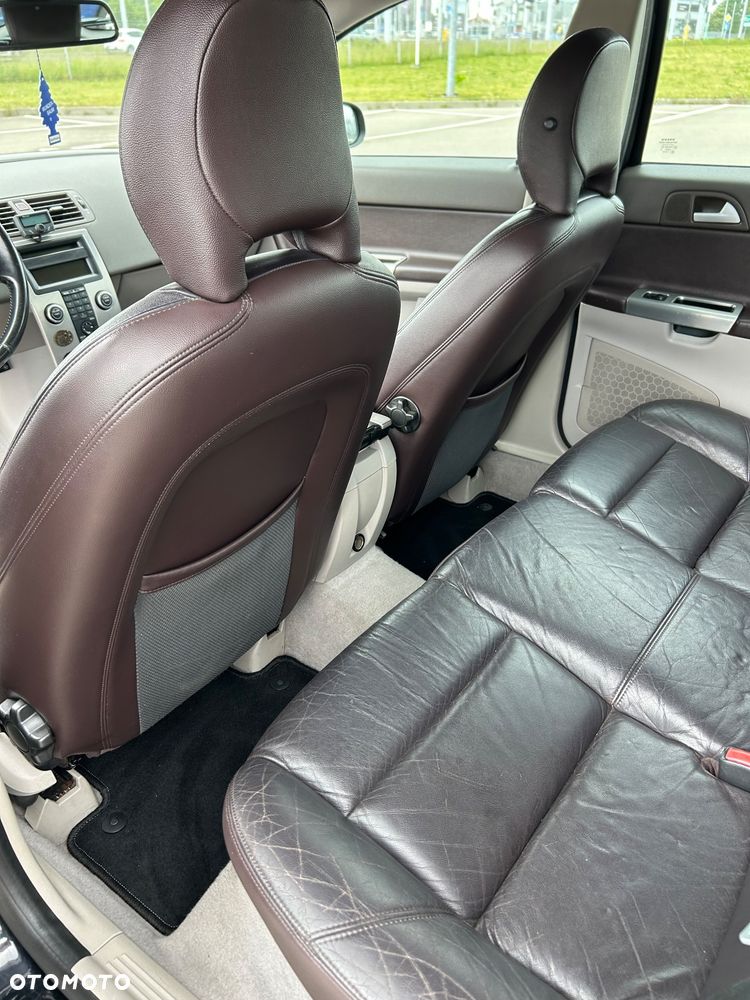 Volvo V50 1.8 Momentum - 33