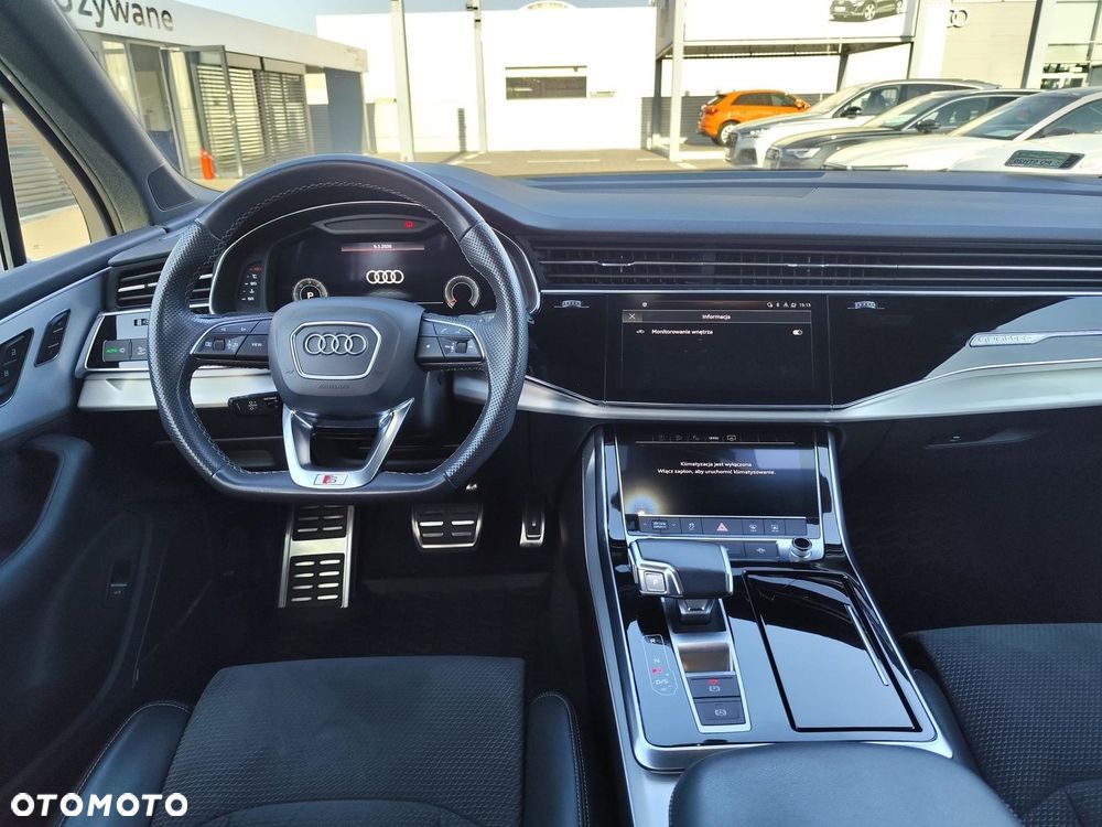 Audi Q7 - 11