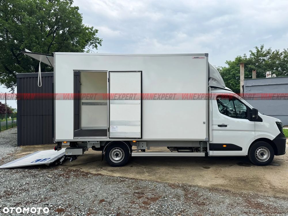 Renault MASTER Nowy Kontener + Winda 750KG - 19