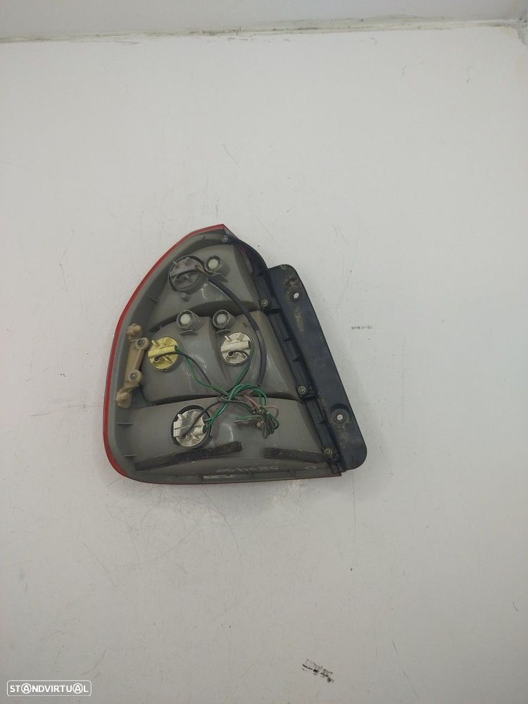 Farolim Stop Dto Hyundai Accent Ii (Lc) - 3