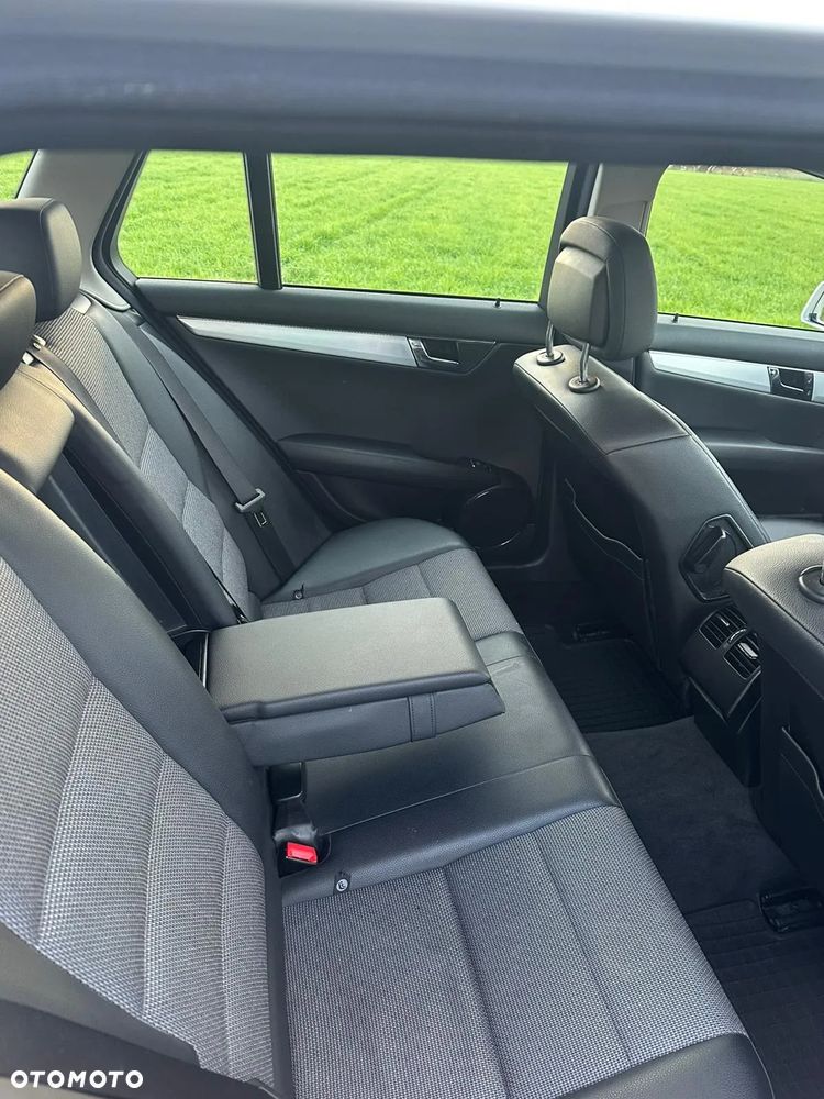 Mercedes-Benz Klasa C 180 T CDI DPF (BlueEFFICIENCY) - 9