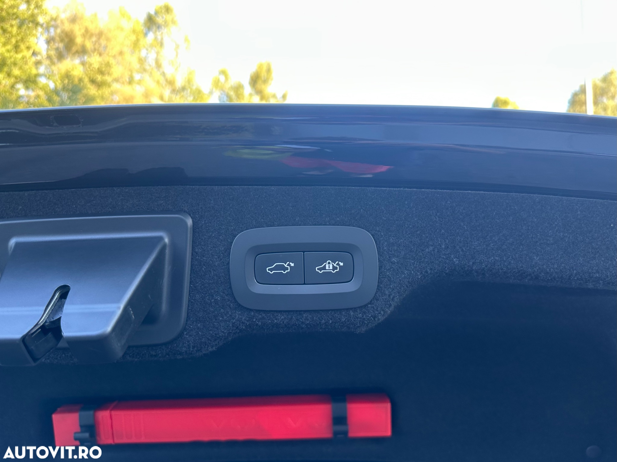 Volvo S90 T8 Twin Engine AWD Geartronic R Design - 17