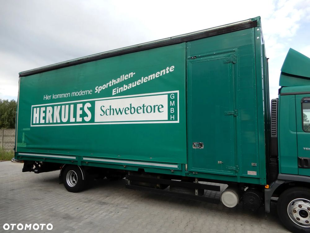 Zabudowa paka firanka winda PALFINGER - 2